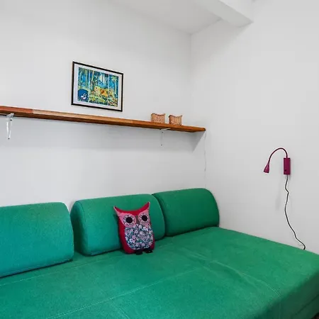 Apartment 2 Bedroom Beautiful In