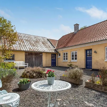 2 Bedroom Beautiful In