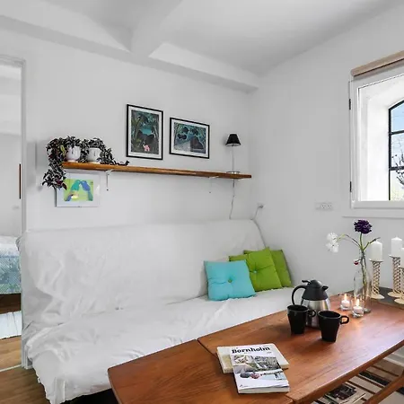 2 Bedroom Beautiful In * Rønne