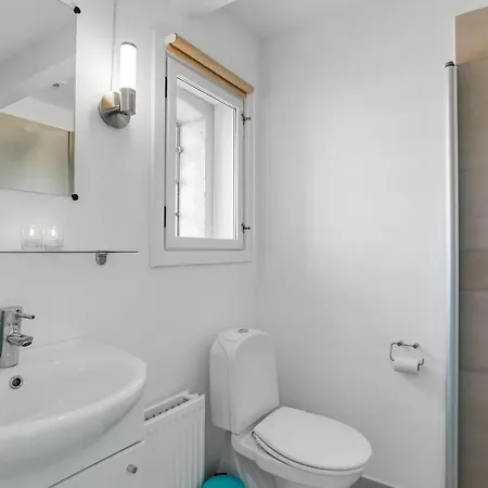 2 Bedroom Beautiful In *