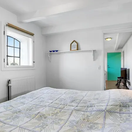 2 Bedroom Beautiful In * Rønne